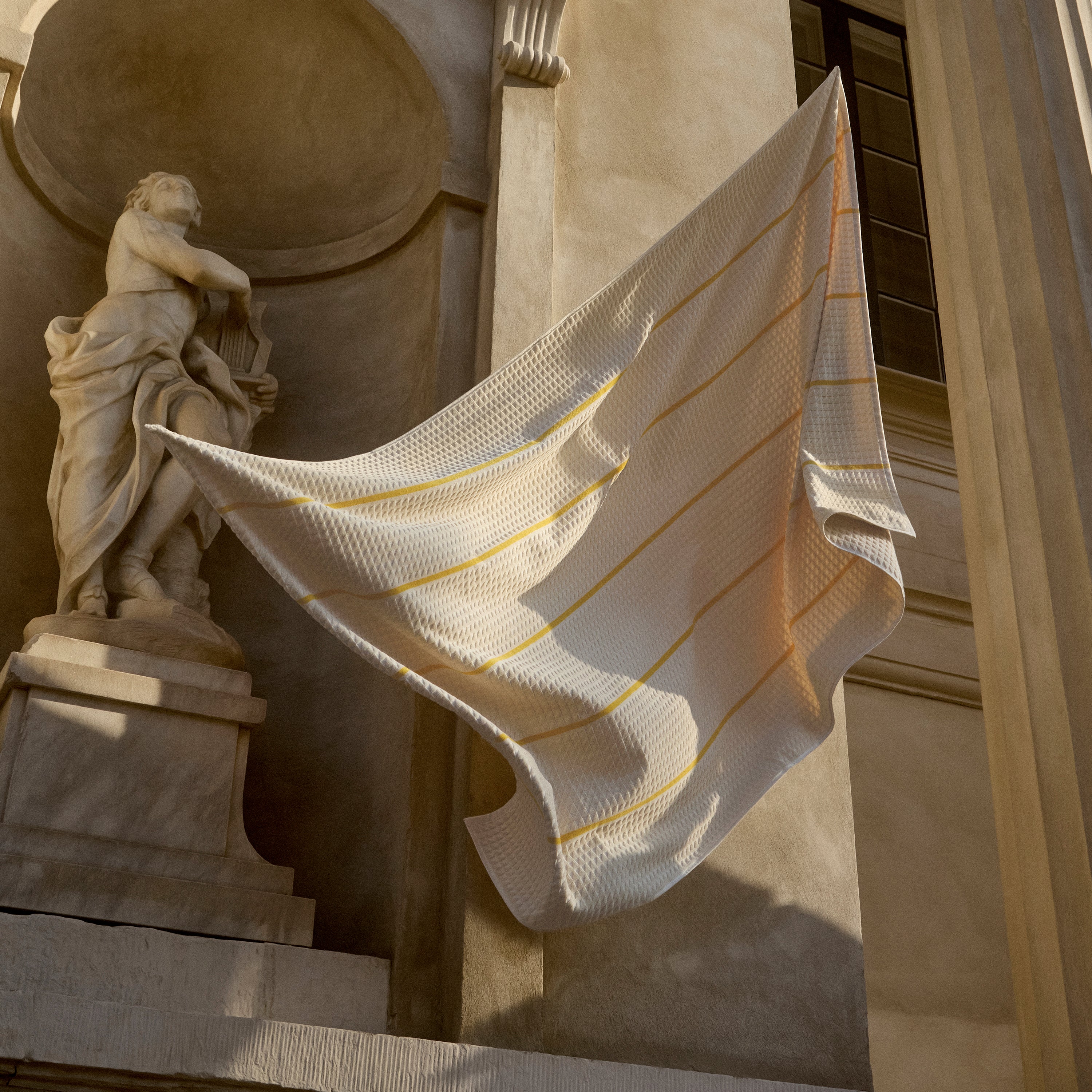 Special Edition Strandhåndklæde og Clutch